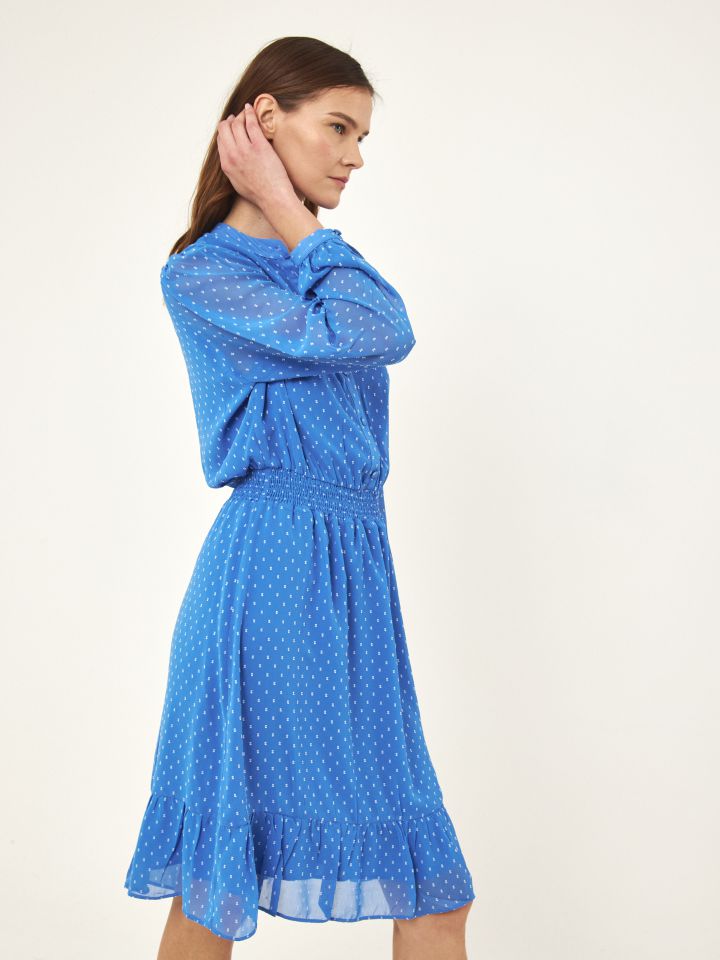 שמלה ריקמות פרחים בצבע תכלת