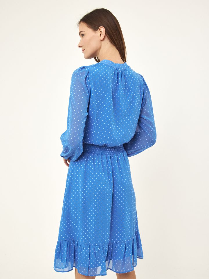 שמלה ריקמות פרחים בצבע תכלת