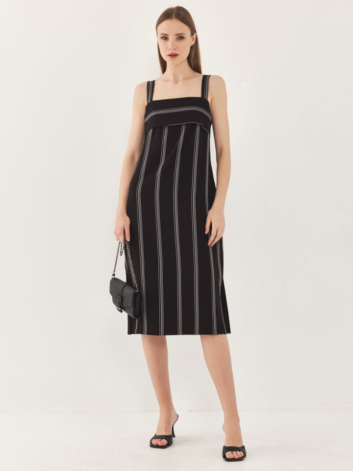 שמלה פסים קשירה מאחור בצבע שחור