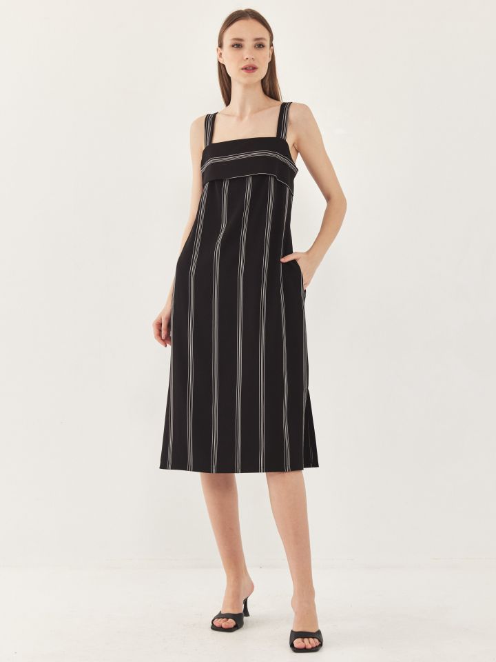 שמלה פסים קשירה מאחור בצבע שחור