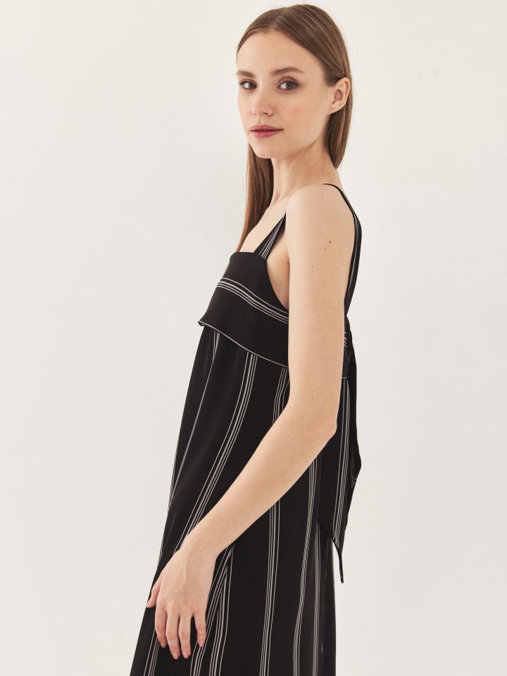 שמלה פסים קשירה מאחור בצבע שחור