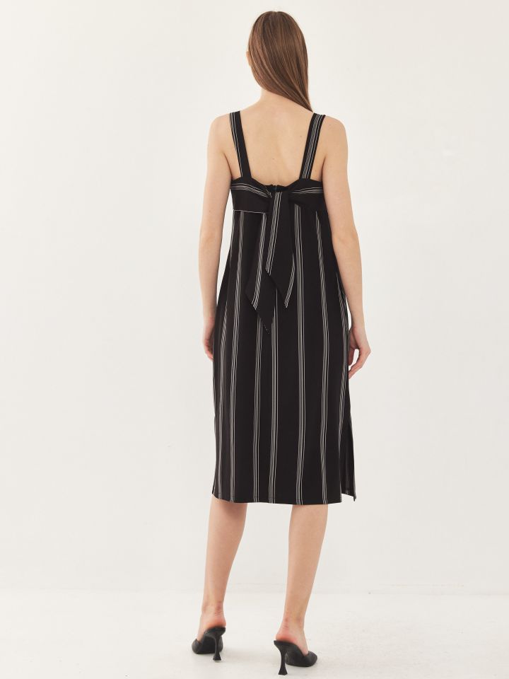 שמלה פסים קשירה מאחור בצבע שחור