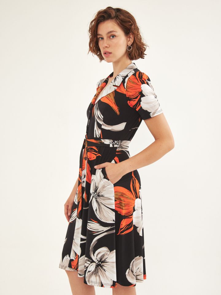 שמלה חגורה דפוס מכופתרת בצבע כתום