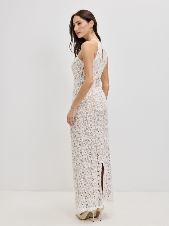 שמלה סריג קרושה בצבע אופוויט