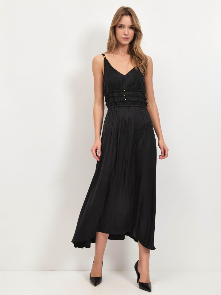 שמלה שילוב חרוזים בצבע שחור