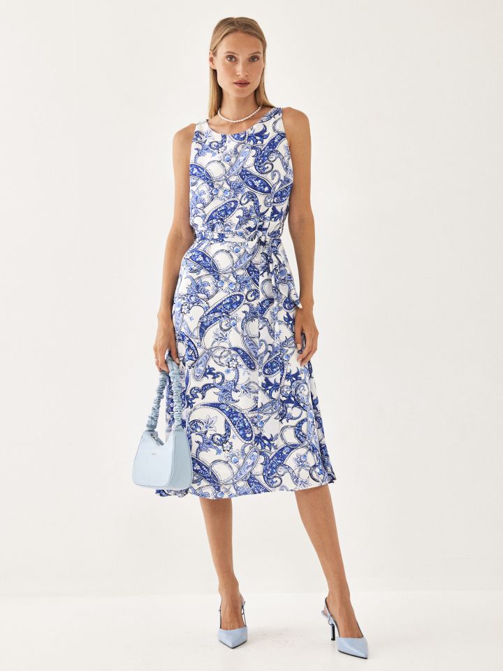 שמלה דפוס קלוש PROMO בצבע כחול/לבן