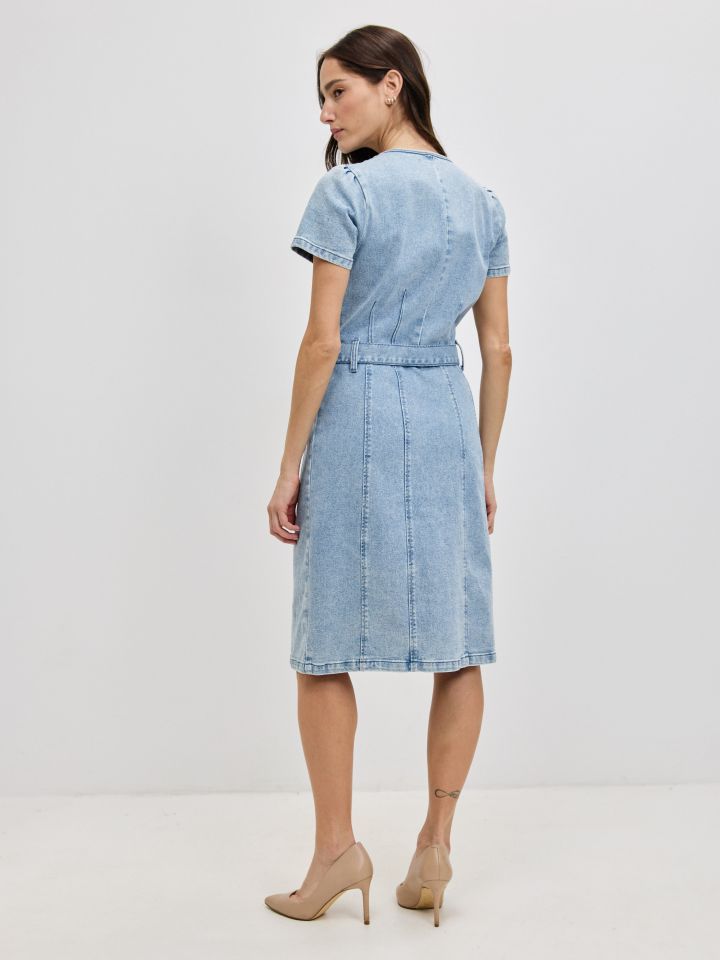 שמלה ג’ינס + חגורה בצבע ג’ינס בהיר