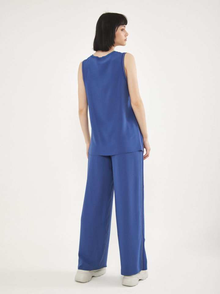 חליפת סטן שילוב ריבים בצבע כחול סקאי