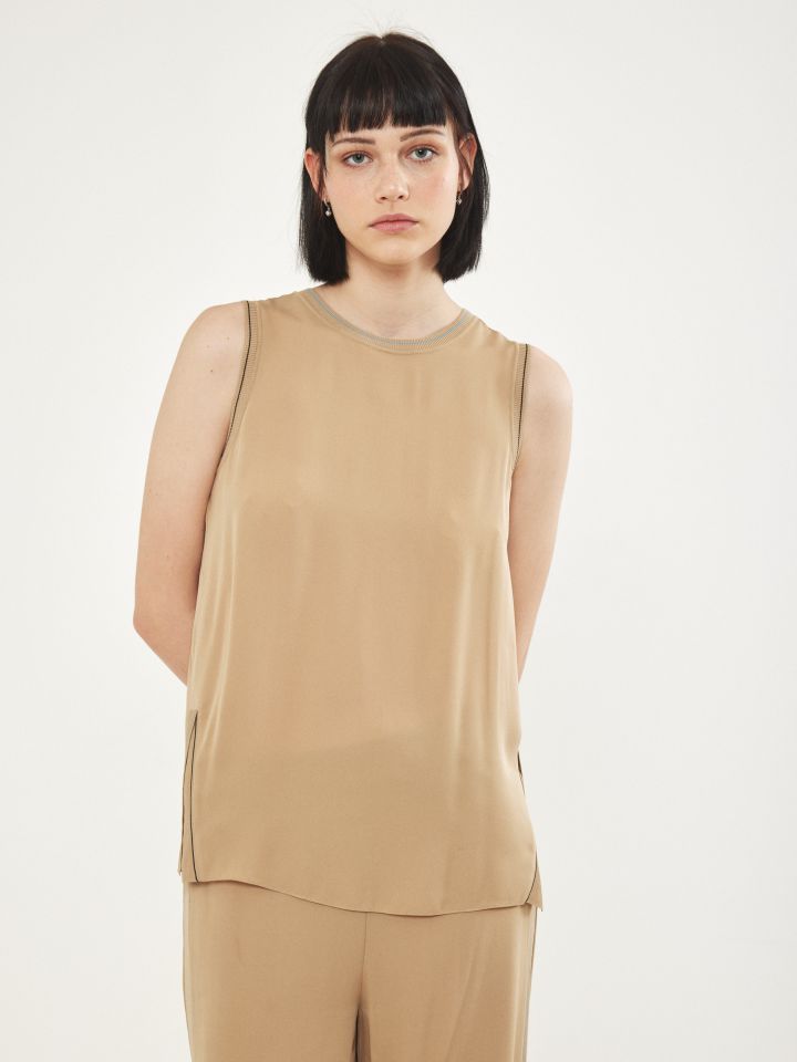 חליפת סטן שילוב ריבים בצבע בייז’