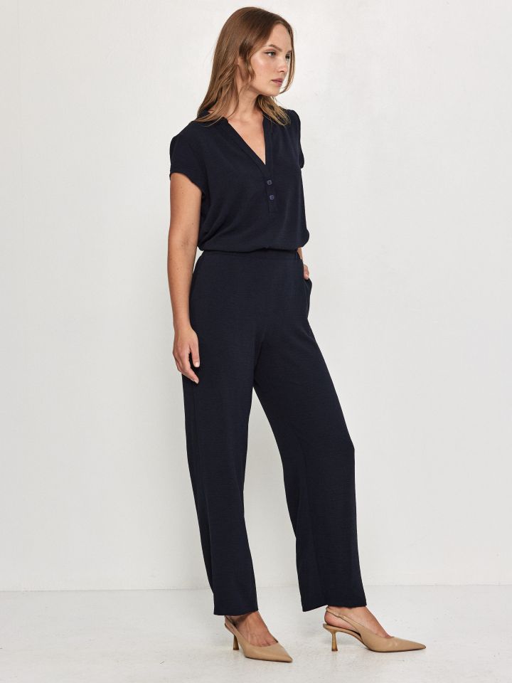 חליפת מכנסיים שינה בצבע נייבי