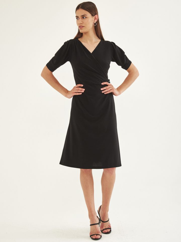 שמלה מעטפה כפ’ צד PROMO בצבע שחור