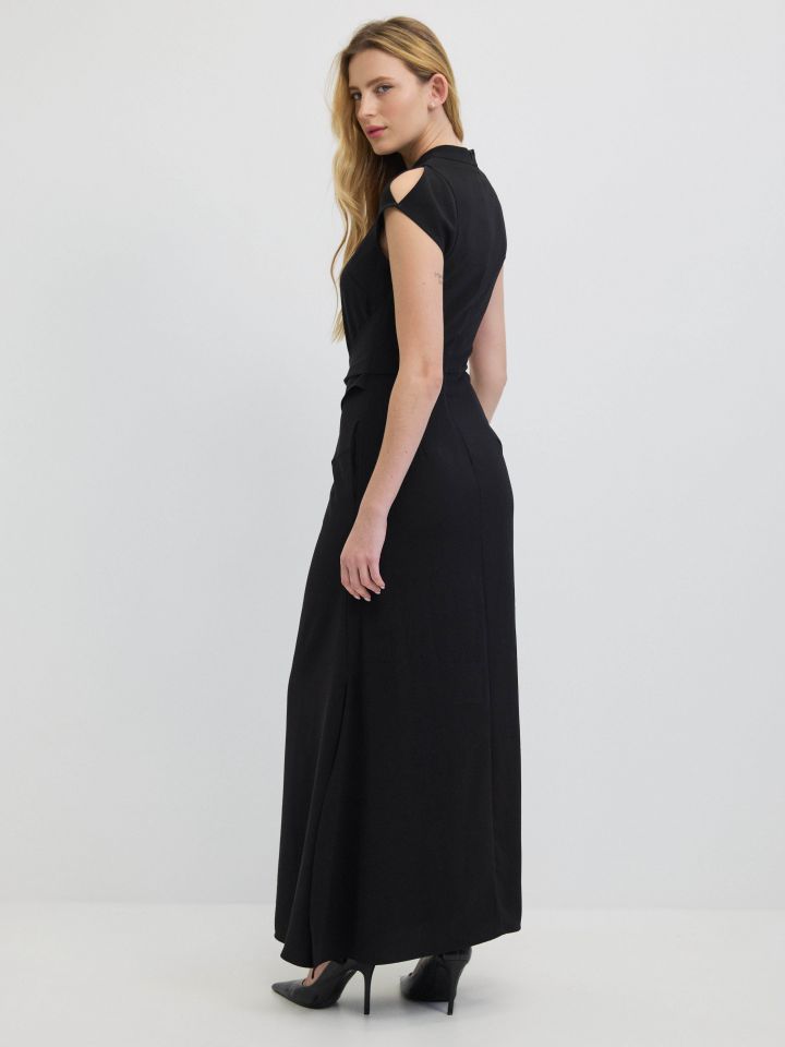 שמלה מקסי קשירה LIAT בצבע שחור