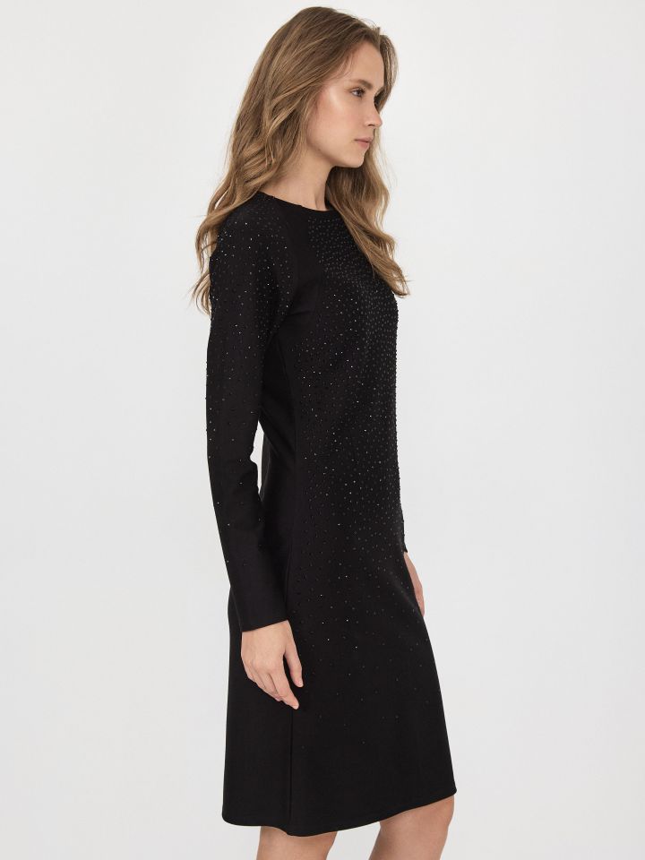 שמלה יהלומים בצבע שחור