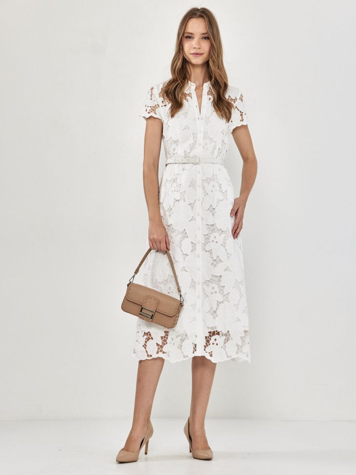 שמלה קרושה שרוול קצר בצבע לבן