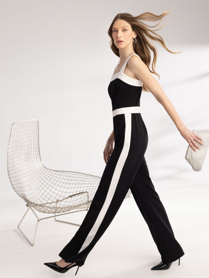 אוברול כתפיות שילובים בצבע שחור