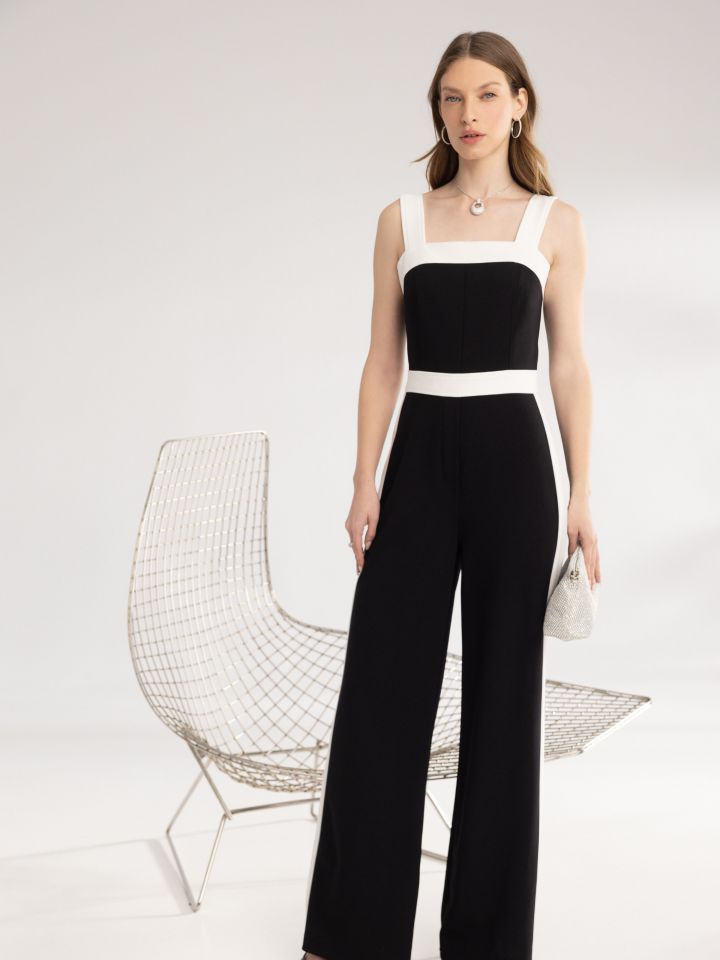 אוברול כתפיות שילובים בצבע שחור