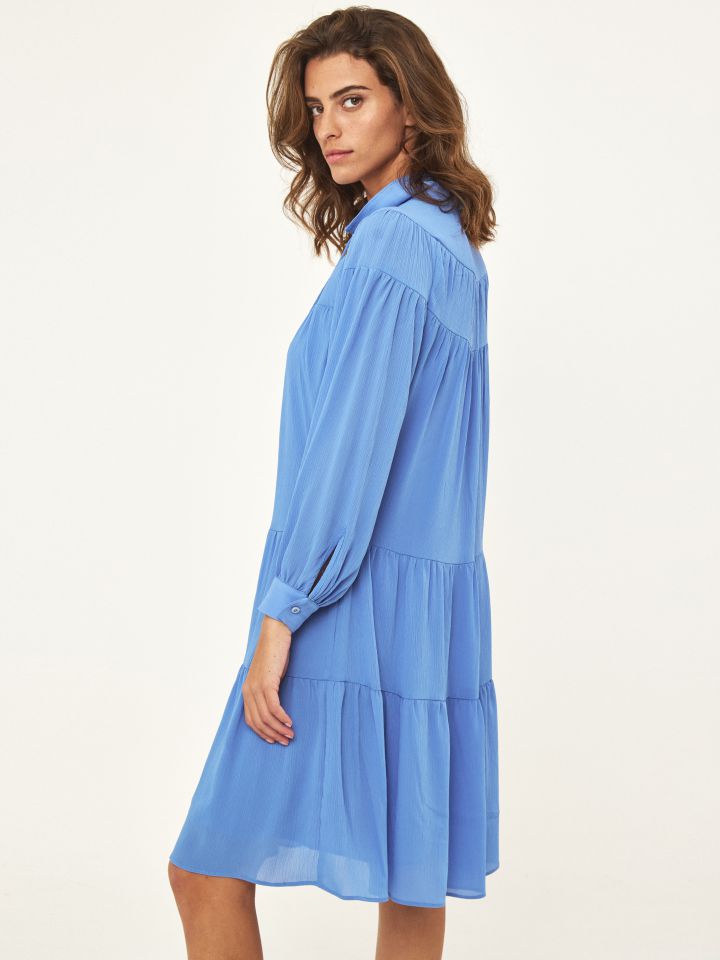 שמלה קומות פתח קשירה בצבע תכלת