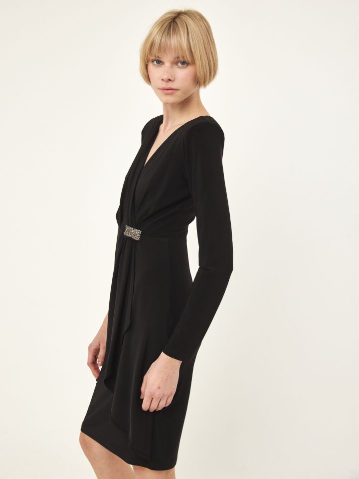 שמלה מעטפה שילוב יהלומים בצבע שחור