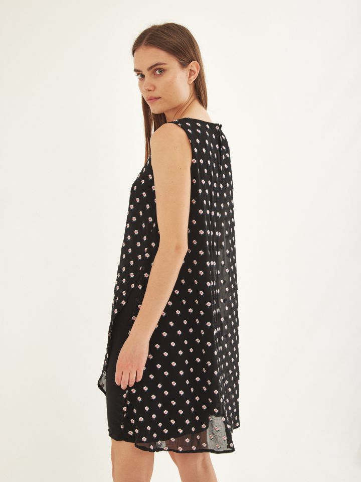 שמלה ריקמות פרחים בצבע פרחוני