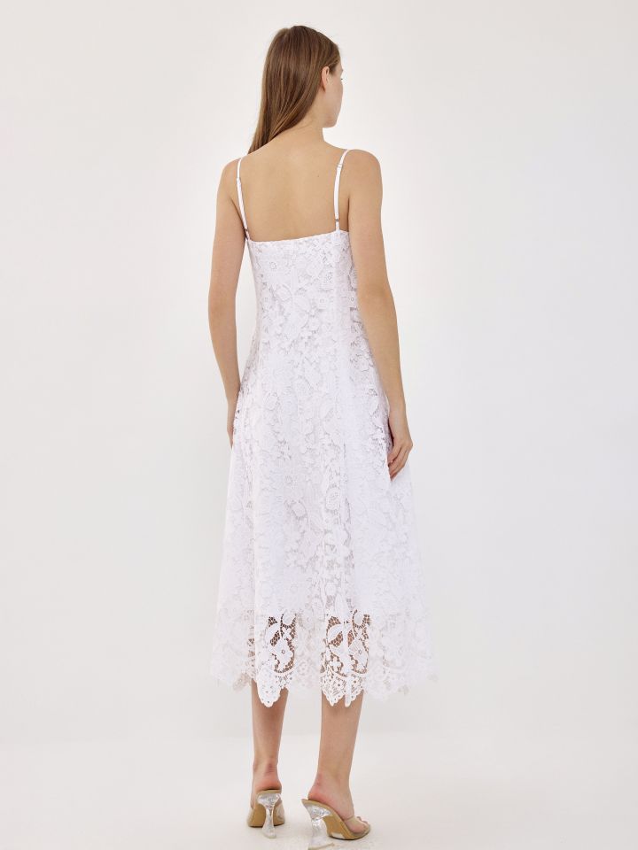 שמלה קרושה בצבע לבן