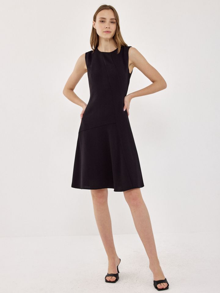 שמלה קלוש PARIS בצבע שחור