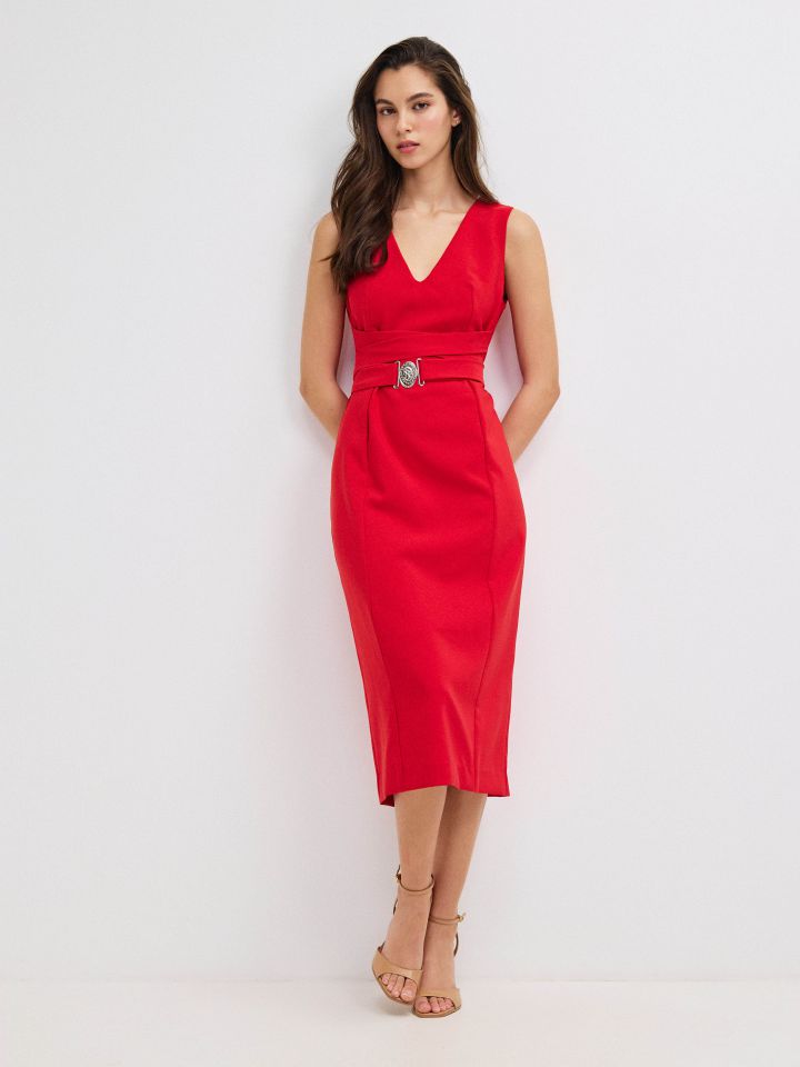 שמלה V אבזמים בצבע אדום