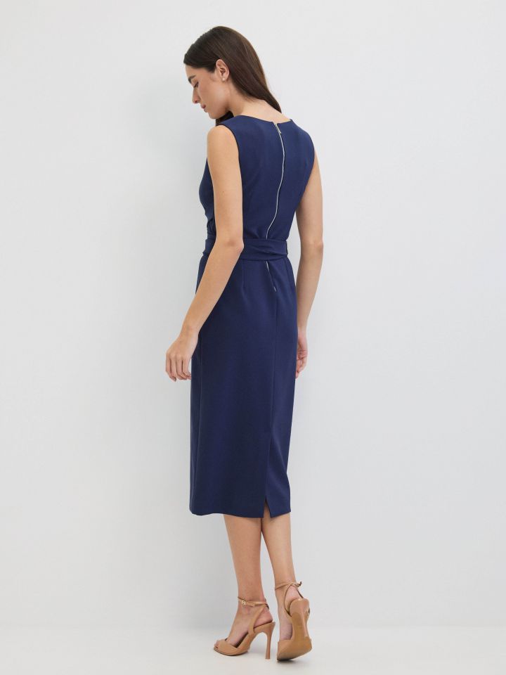 שמלה V אבזמים בצבע נייבי