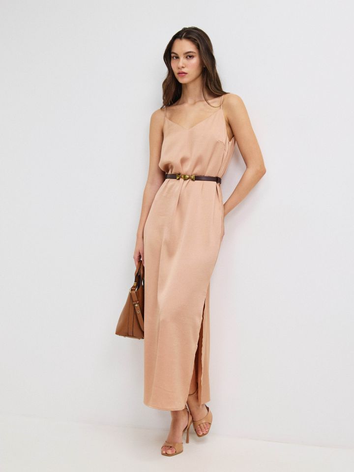 שמלה סטן  PROMO בצבע קאמל