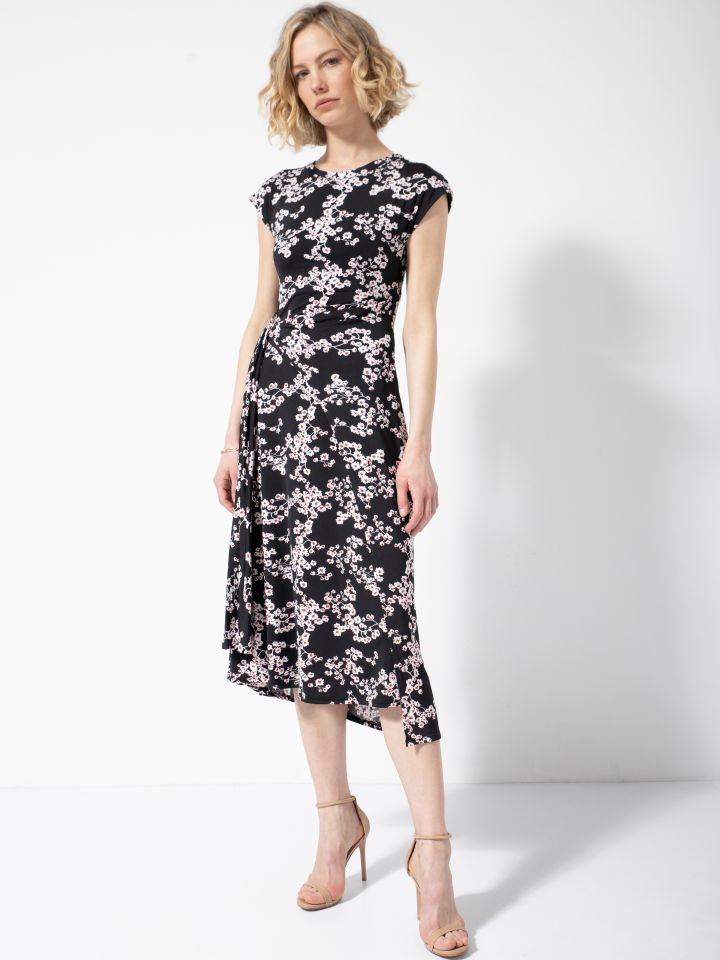 שמלה קשירה צד בצבע פרחוני