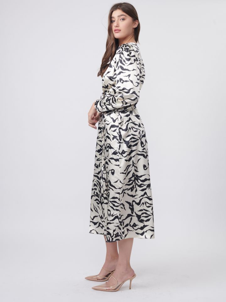 שמלה מעטפה דפוס ספארי בצבע אופוויט