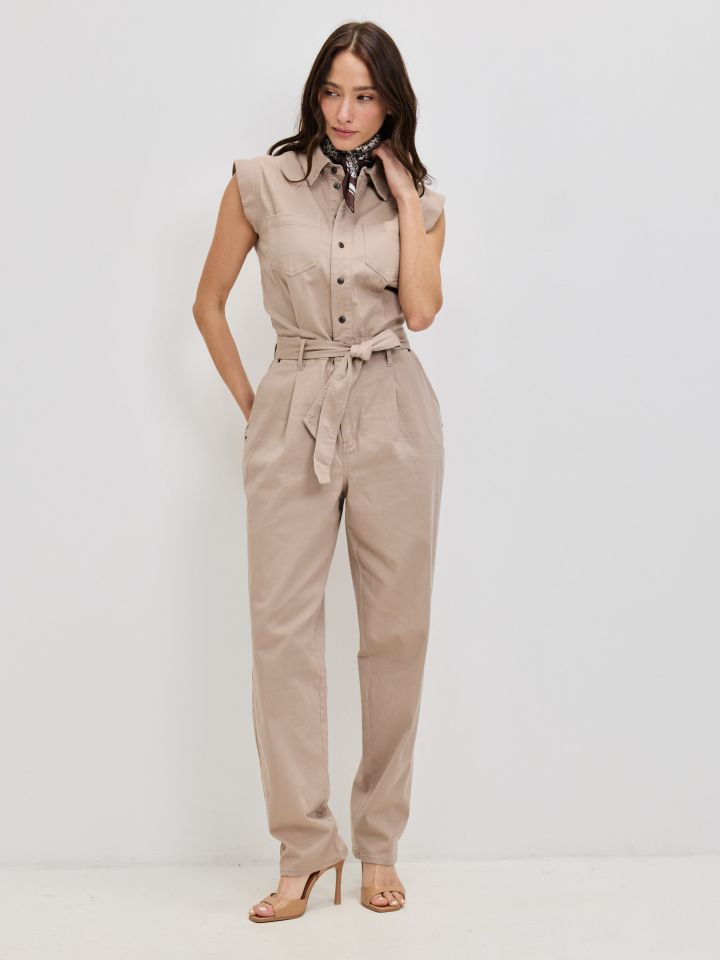 אוברול חגורה בצבע מוקה