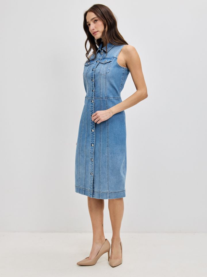 שמלה ג’ינס צוארון בצבע ג’ינס בהיר