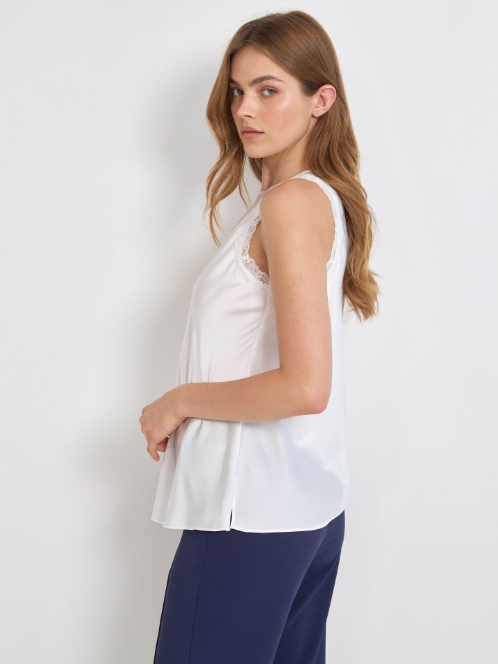 גופיה סטן תחרה PROMO בצבע לבן