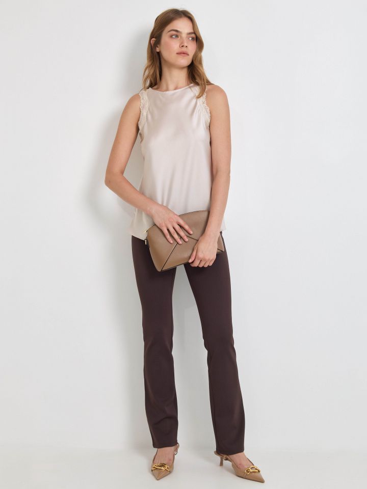 גופיה סטן תחרה PROMO בצבע בייז’