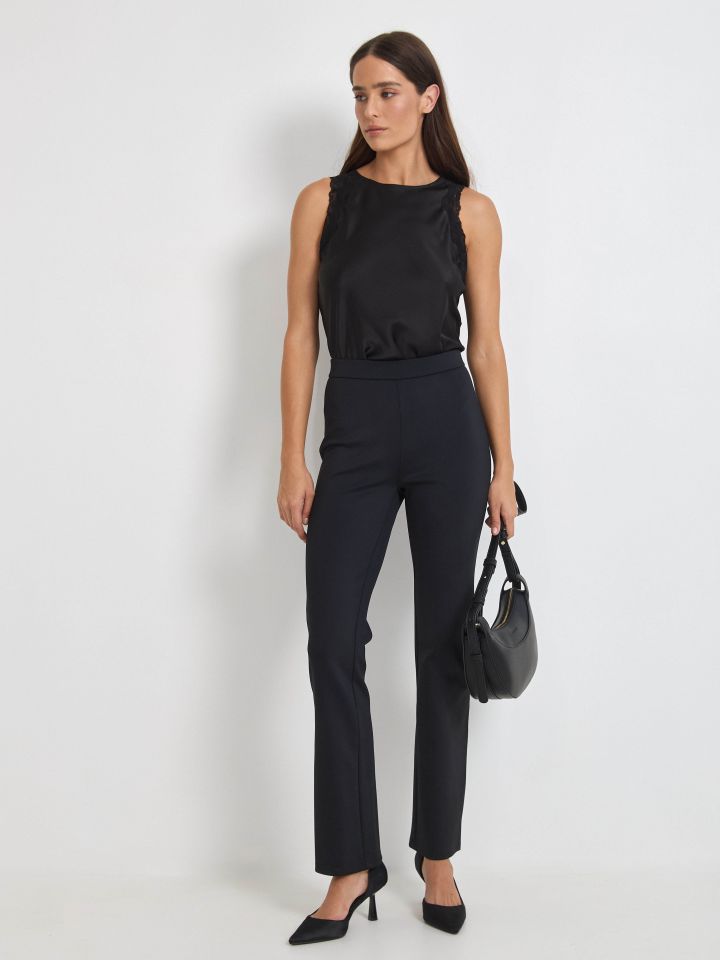 גופיה סטן תחרה PROMO בצבע שחור