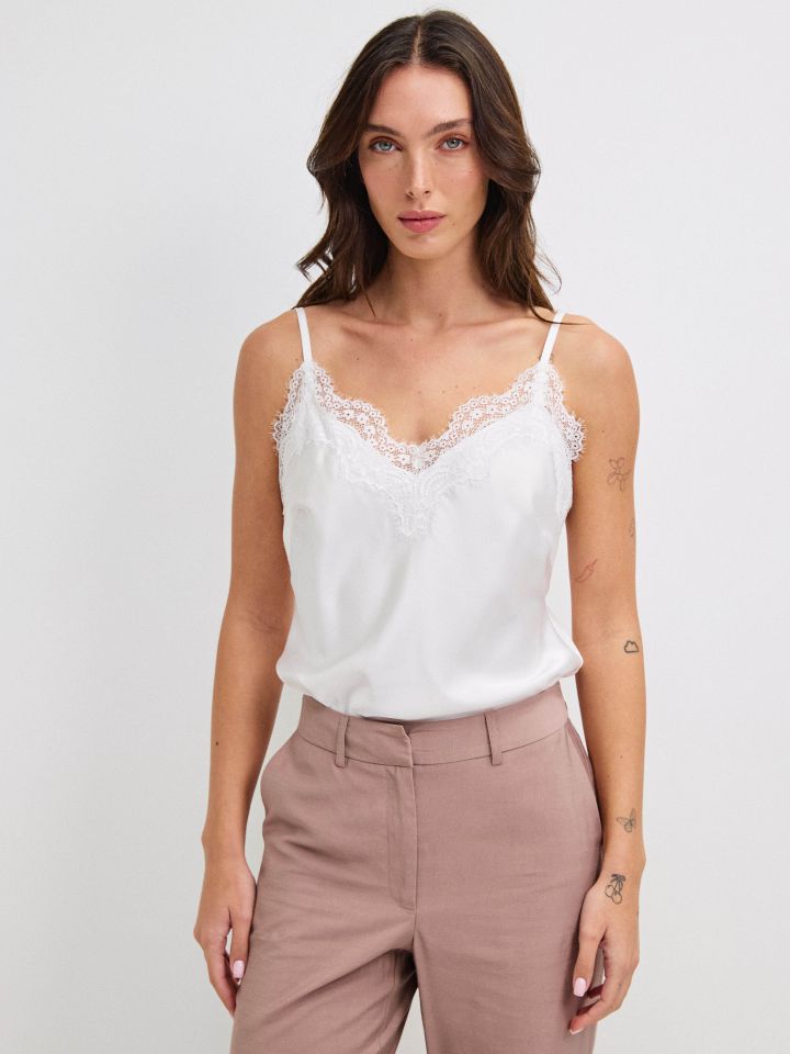 גופיה שילוב תחרה PROMO בצבע אופוויט