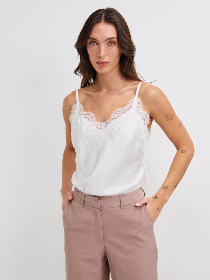 גופיה שילוב תחרה PROMO בצבע אופוויט