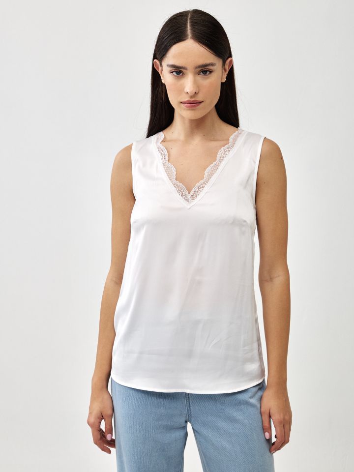 גופיה V שילוב תחרה PROMO בצבע לבן