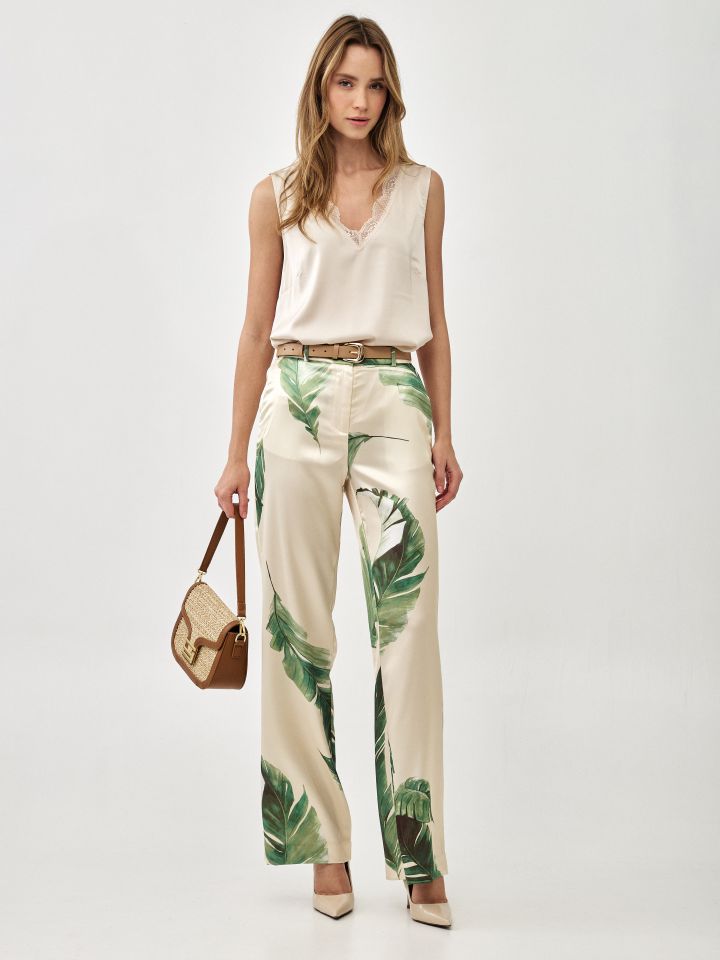 גופיה V שילוב תחרה PROMO בצבע בייז’