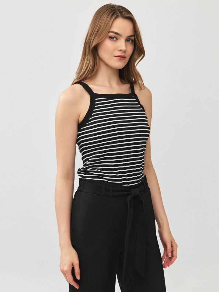 גופיה פסים PROMO בצבע שחור