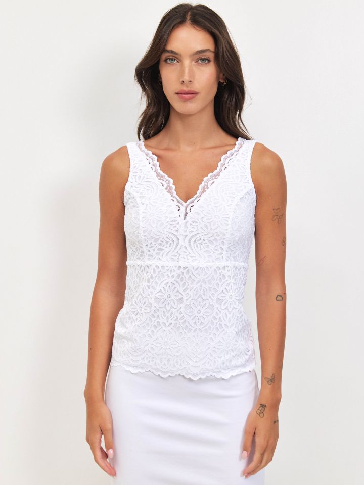 גופיה V תחרה PROMO בצבע לבן