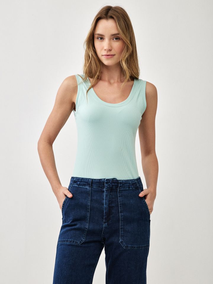 גופיה ריפס  PROMO בצבע ירוק