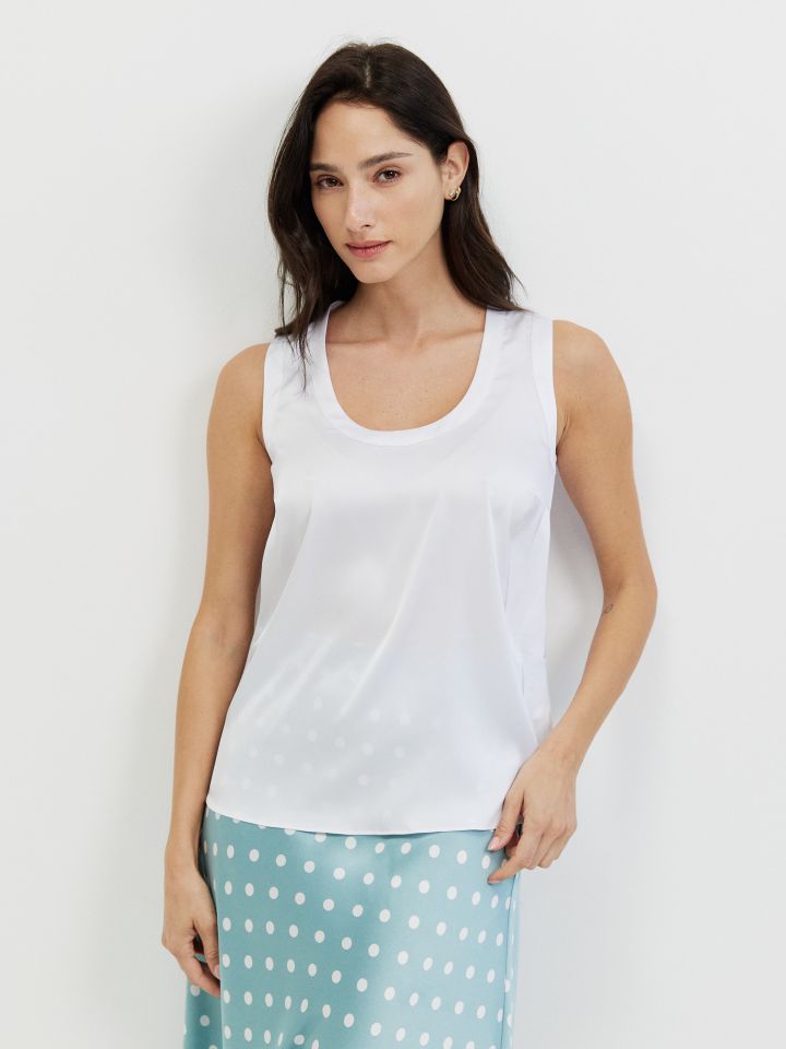 גופיה סטן פתח עגול PROMO בצבע לבן