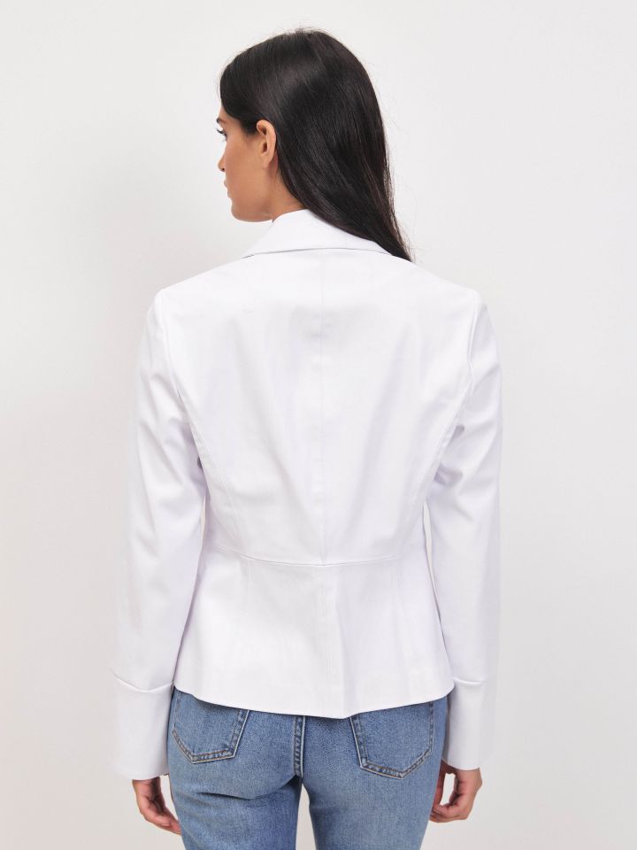 עליונית דמוי עור קשירה בצבע לבן