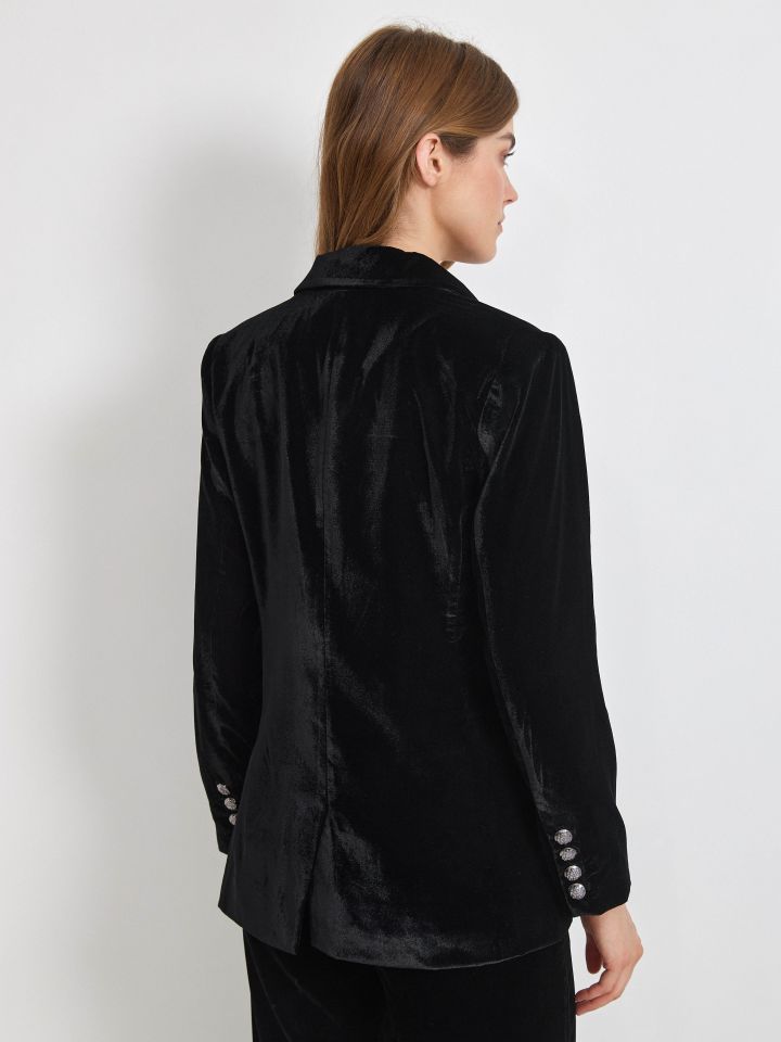 ג’קט קטיפה בצבע שחור