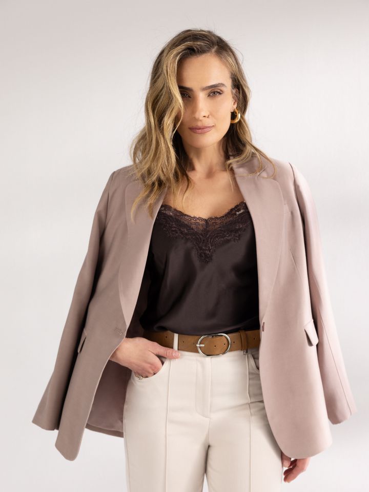 ג’קט דמוי פישתן כפתור אחד בצבע מוקה