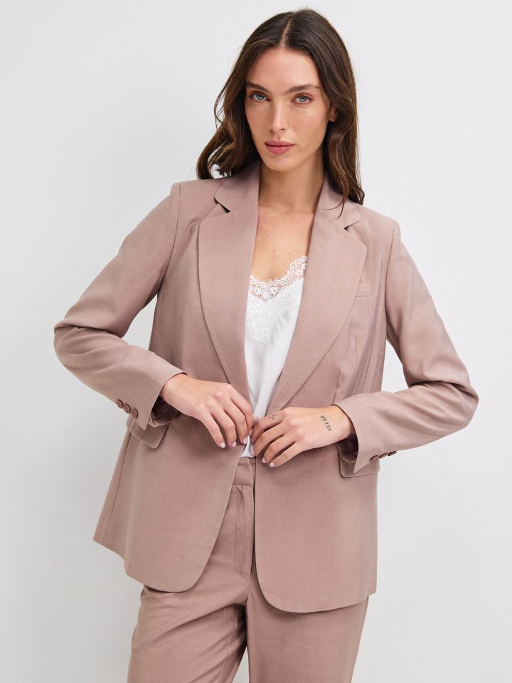 ג’קט דמוי פישתן כפתור אחד בצבע מוקה