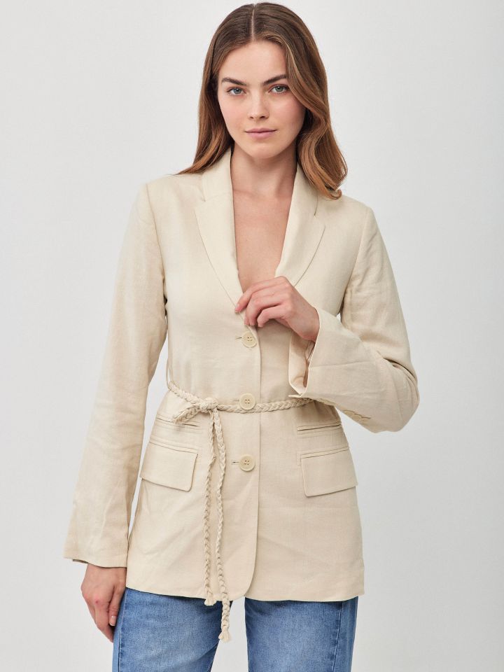 ג’קט מראה פישתן חגורה צמה בצבע טיבעי