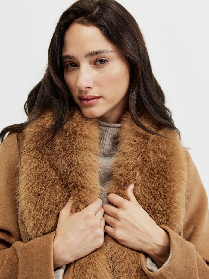 מעיל מראה פרווה בצבע קאמל