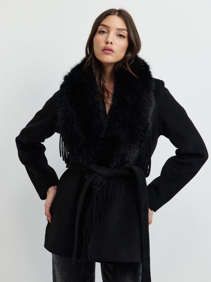 מעיל מראה פרווה בצבע שחור